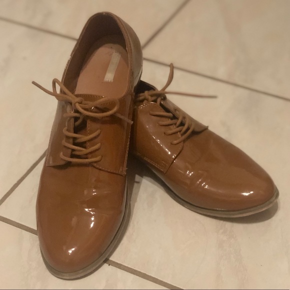 Cooperative pleather oxfords - Picture 1 of 5
